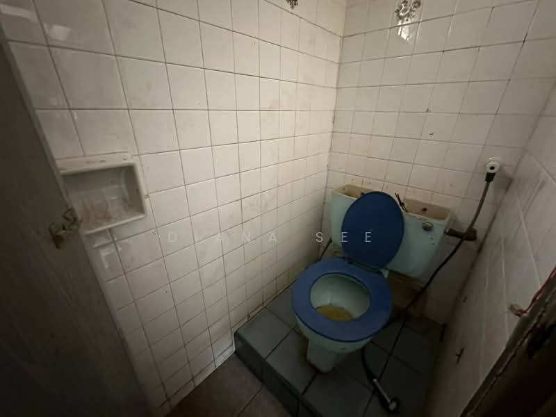 Rumah Teres 1 Tingkat untuk Dijual di Taman Radzi (Klang) - Diana See - Bathroom - PropertyGuru.com.my