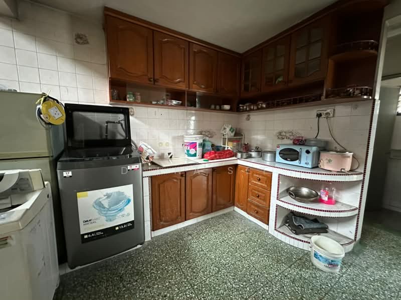 Rumah Teres 1 Tingkat untuk Dijual di Taman Radzi (Klang) - Diana See - Kitchen - PropertyGuru.com.my