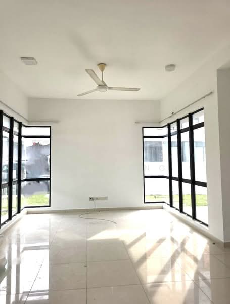 Rumah Berkembar untuk Disewa di Setia Ecohill (Semenyih) - JX Chong - Living Room - PropertyGuru.com.my