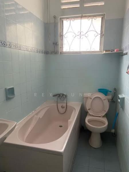 Rumah Teres untuk Dijual di Tanjung Bungah (Penang) - Rex Tung - Bathroom - PropertyGuru.com.my