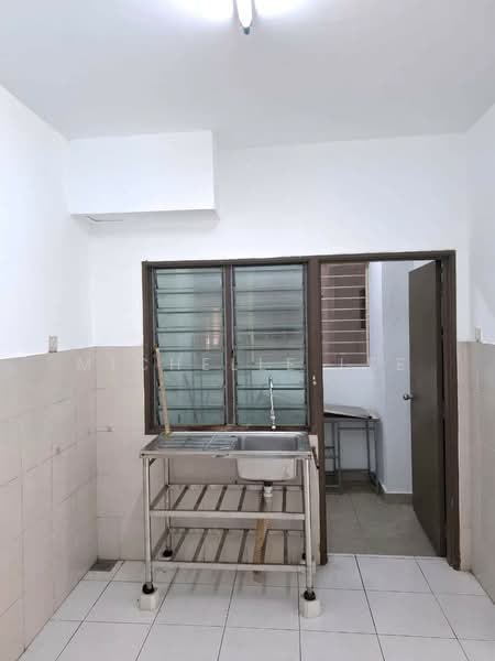 Apartment for Rent at Akasia Apartment - Michelle Lee - Kitchen - PropertyGuru.com.my
