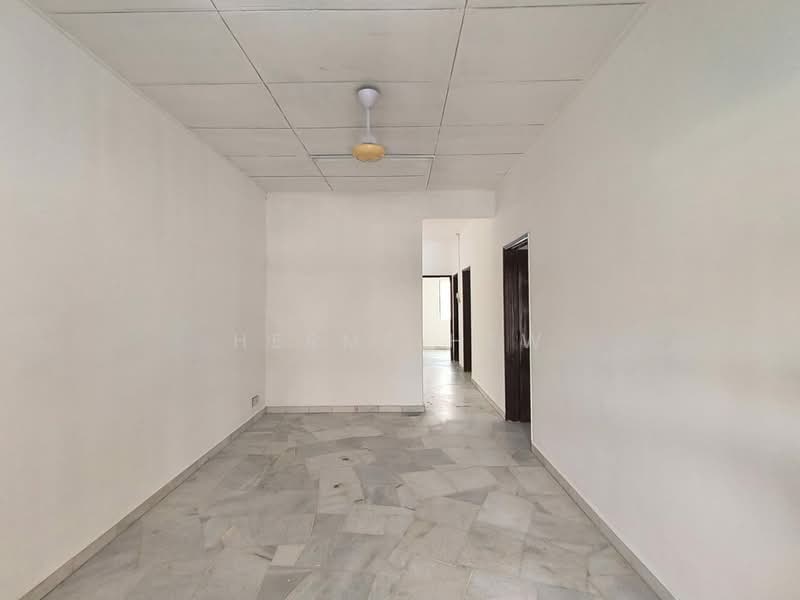 1-storey Terraced House for Sale in Taman Kajang Prima (Kajang) - Herme Hew - Living room - PropertyGuru.com.my