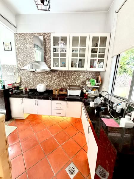Rumah Berkembar untuk Dijual di Saujana Villa (Kajang) - Dennix Chin - Kitchen - PropertyGuru.com.my