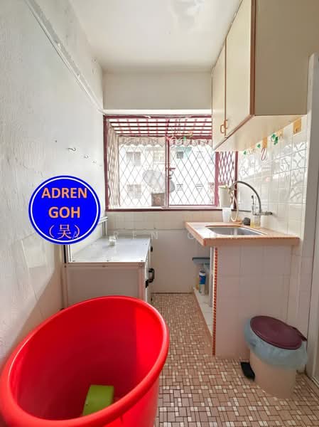 Flat for Rent at Bukit Gedong - Adren Goh - Kitchen - PropertyGuru.com.my