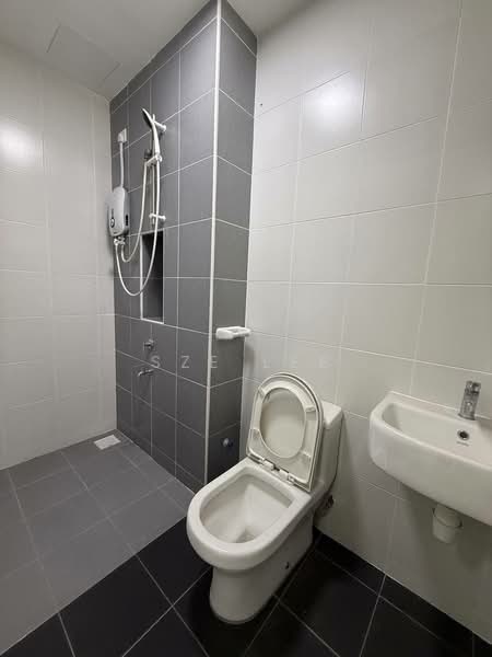 Apartment for Sale at Aliff Avenue (Dwi Alif) - Sze Lee - Bathroom - PropertyGuru.com.my