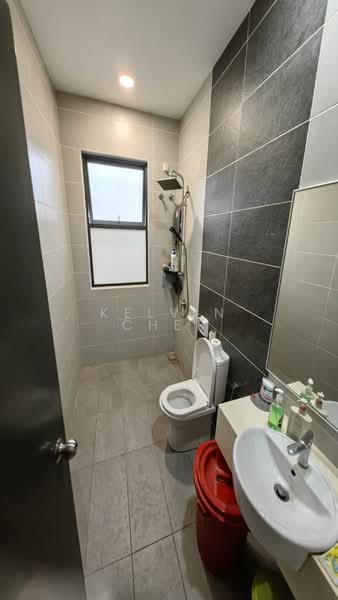 Rumah Teres 2 Tingkat untuk Dijual di Johor Bahru (Johor) - Kelvin Chee - Bathroom - PropertyGuru.com.my