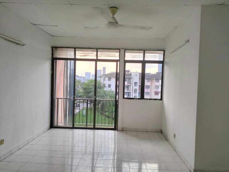 Pangsapuri untuk Dijual di Idaman Apartment - Joanne Ang - Living Room - PropertyGuru.com.my