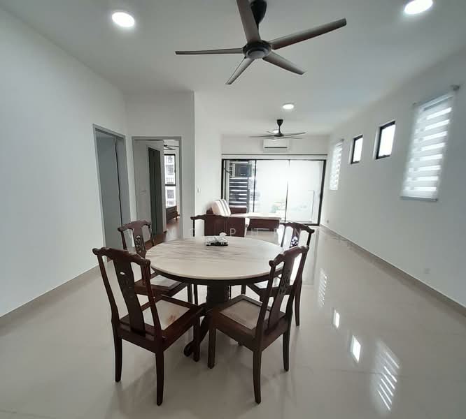 Kondominium untuk Disewa di Admiral Residences - Vinc Pheng - Living Room - PropertyGuru.com.my