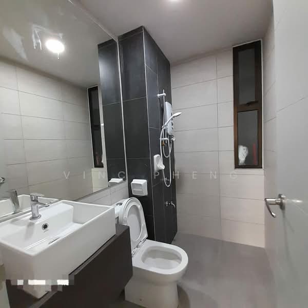 Kondominium untuk Disewa di Admiral Residences - Vinc Pheng - Bathroom - PropertyGuru.com.my