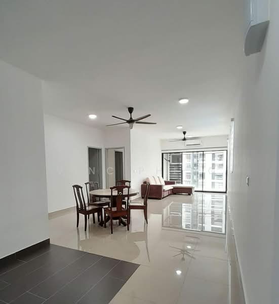 Kondominium untuk Disewa di Admiral Residences - Vinc Pheng - Living Room - PropertyGuru.com.my