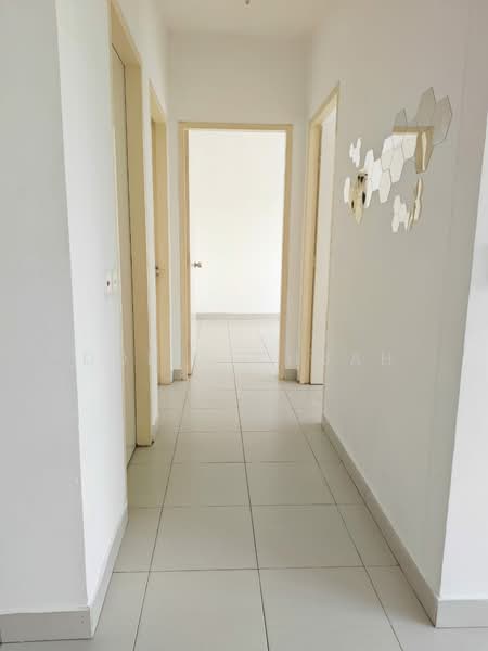 Pangsapuri untuk Dijual di Seri Jati - Doris Chuah - Corridor - PropertyGuru.com.my