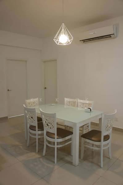 Service Residence for Sale at Summerton - KK Kwok - Dining Room - PropertyGuru.com.my