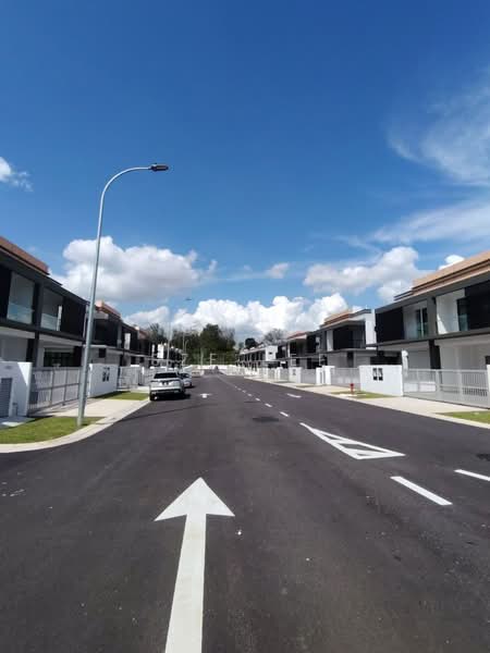 Link Bungalow for Sale in Taman Daya (Johor Bahru) - Sze Lee - Exterior - PropertyGuru.com.my