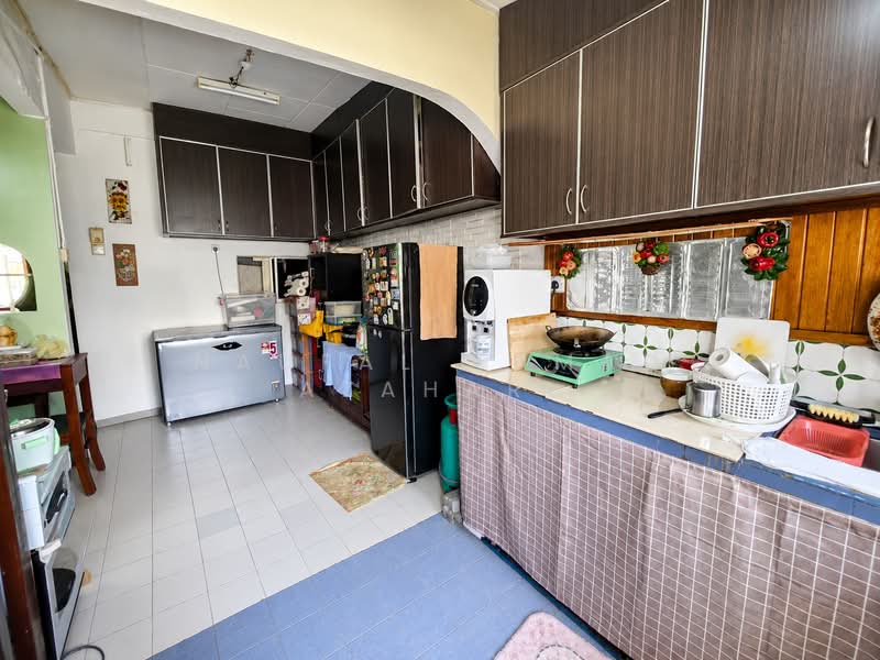 1.5-storey Terraced House for Sale in Bandar Baru Senawang (Senawang) - Naufal Ahmad Azahari - PropertyGuru.com.my