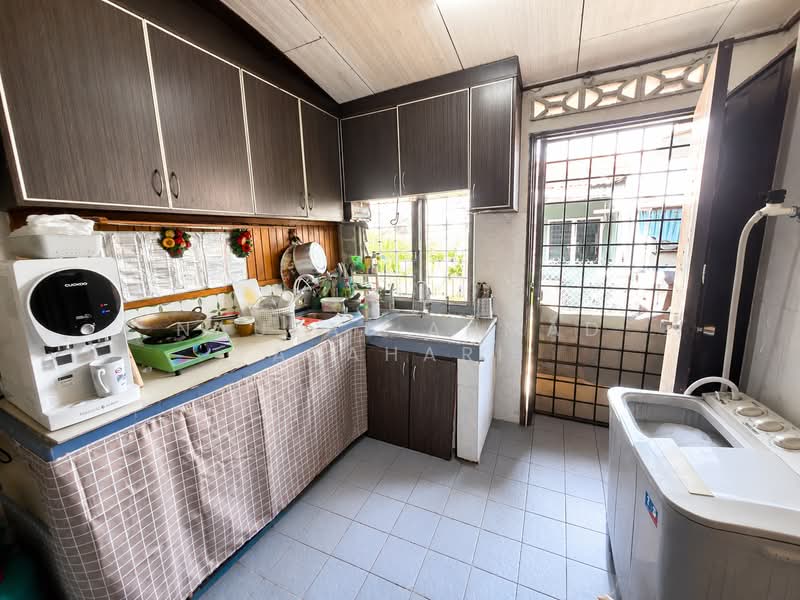 1.5-storey Terraced House for Sale in Bandar Baru Senawang (Senawang) - Naufal Ahmad Azahari - PropertyGuru.com.my