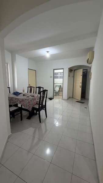 Kondominium untuk Disewa di Bam Villa - Chris Choo - Dining Room - PropertyGuru.com.my
