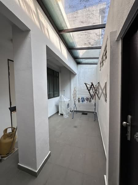 2.5-storey Terraced House for Sale in Petaling Jaya (Selangor) - CY Wong - Backyard - PropertyGuru.com.my