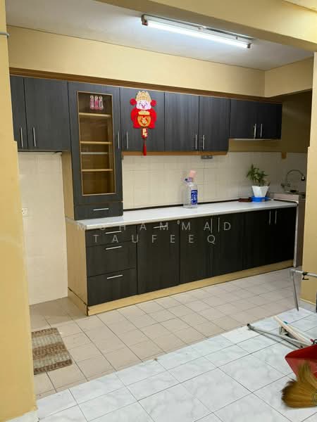 Apartment for Rent at Pangsapuri Subang Suria - Muhammad Taufeeq - Kitchen - PropertyGuru.com.my