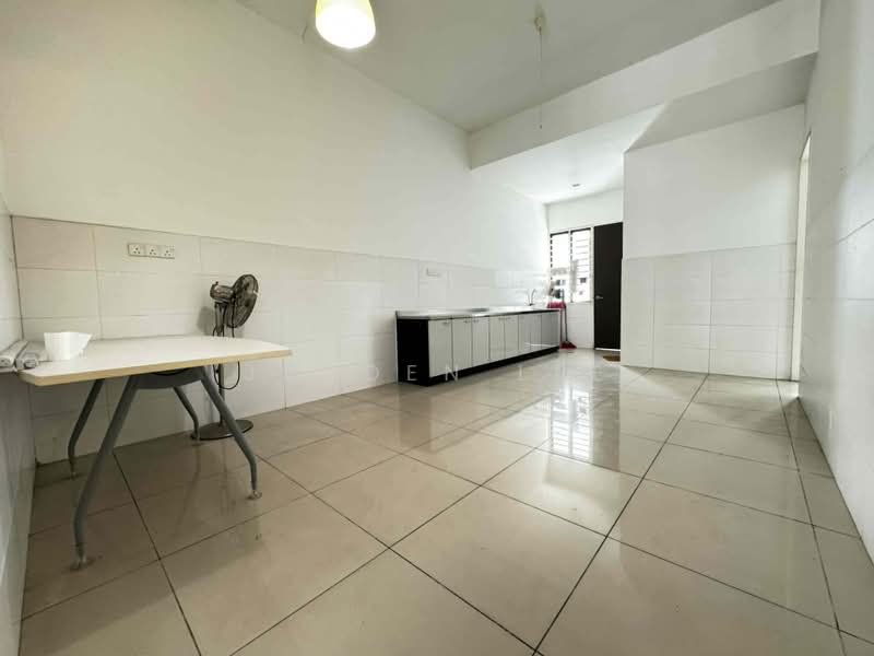 2-storey Terraced House for Sale in Alam Impian (Shah Alam) - Jayden Lee - Kitchen - PropertyGuru.com.my