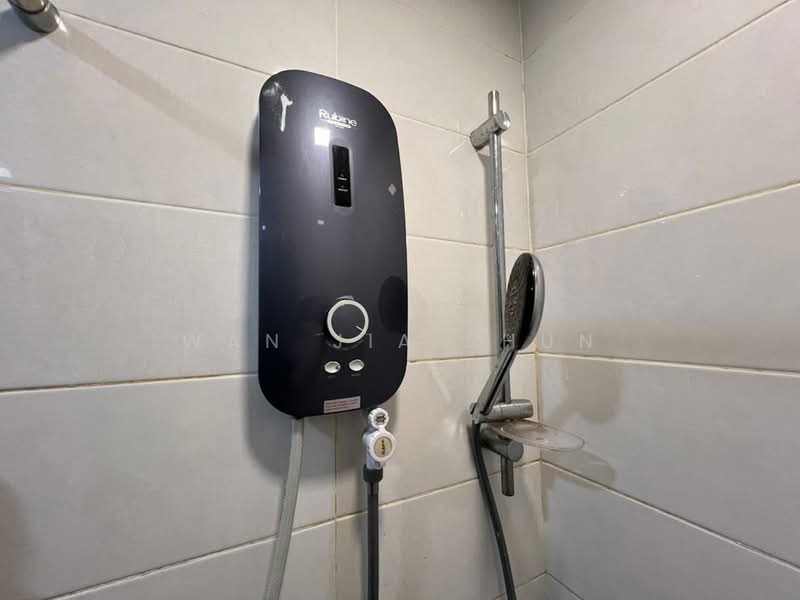 Servis Apartment untuk Dijual di Service Residence @ Landmark Residence 2 - Wan Jia Shun - Bathroom - PropertyGuru.com.my