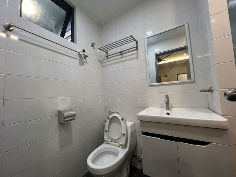 Servis Apartment untuk Dijual di Service Residence @ Landmark Residence 2 - Wan Jia Shun - Bathroom - PropertyGuru.com.my