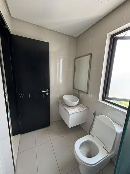 Servis Apartment untuk Disewa di Centrus Soho - William Chin - Bathroom - PropertyGuru.com.my
