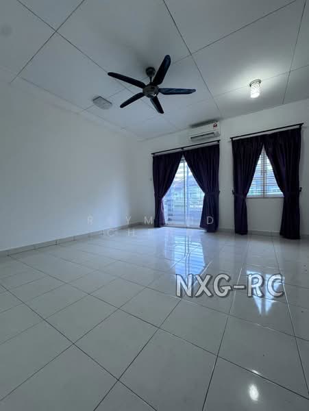 Rumah Teres 2 Tingkat untuk Dijual di Bandar Puteri Klang (Klang) - Raymond Cheng - Living Room - PropertyGuru.com.my
