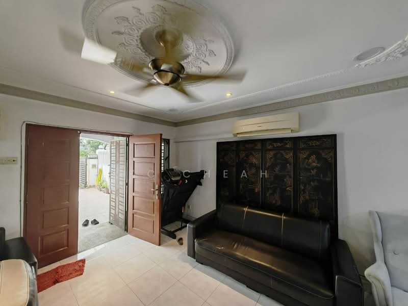 Rumah Teres 2 Tingkat untuk Dijual di Cahaya Heights (Shah Alam) - KC Cheah - Living Room - PropertyGuru.com.my