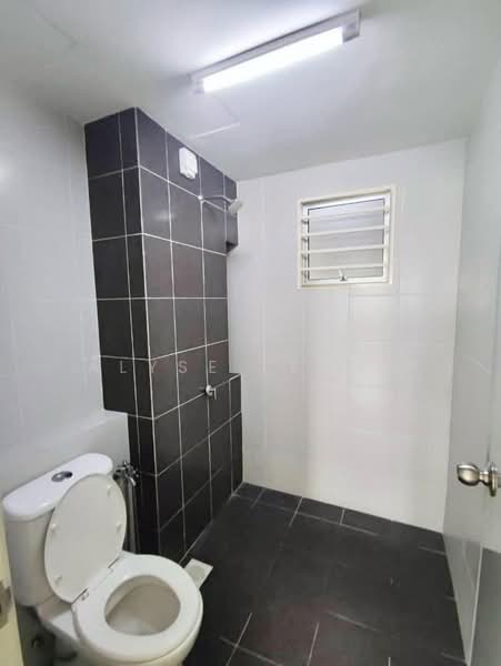 Apartment for Rent at D'Cerrum Apartment - Alyse Leong - Bathroom - PropertyGuru.com.my
