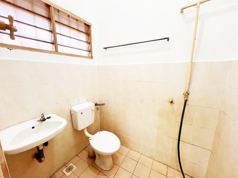 Rumah Teres 1 Tingkat untuk Dijual di Kampar (Perak) - Kevin Chai - Bathroom - PropertyGuru.com.my