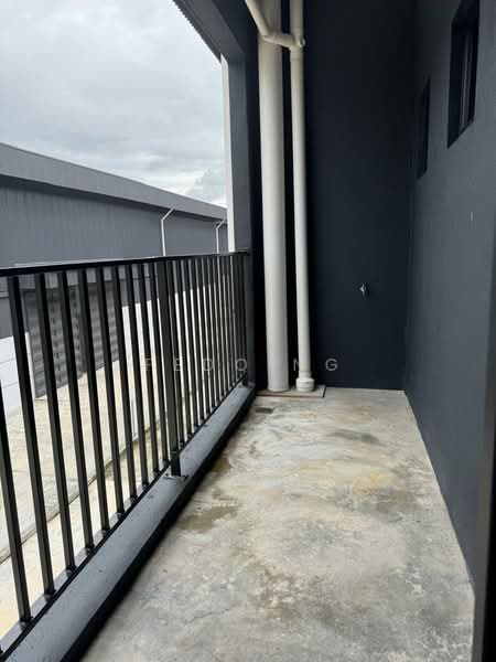 Kilang untuk Disewa di Taman Kapar Permai (Kapar) - Fedo Ng - Balcony - PropertyGuru.com.my