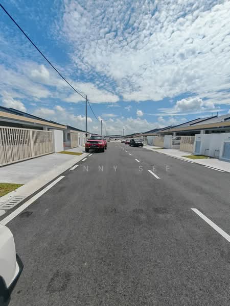 1-storey Terraced House for Sale in Bandar Putra (Kulai) - Danny See - Exterior - PropertyGuru.com.my