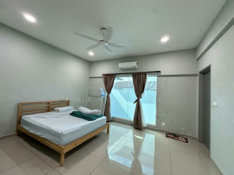 Rumah Teres 2 Tingkat untuk Dijual di Taman Pura Kencana (Batu Pahat) - Shanel Tee - Bedroom - PropertyGuru.com.my