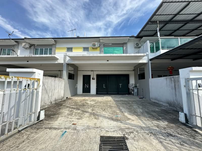 Rumah Teres 2 Tingkat untuk Dijual di Taman Pura Kencana (Batu Pahat) - Shanel Tee - Exterior - PropertyGuru.com.my