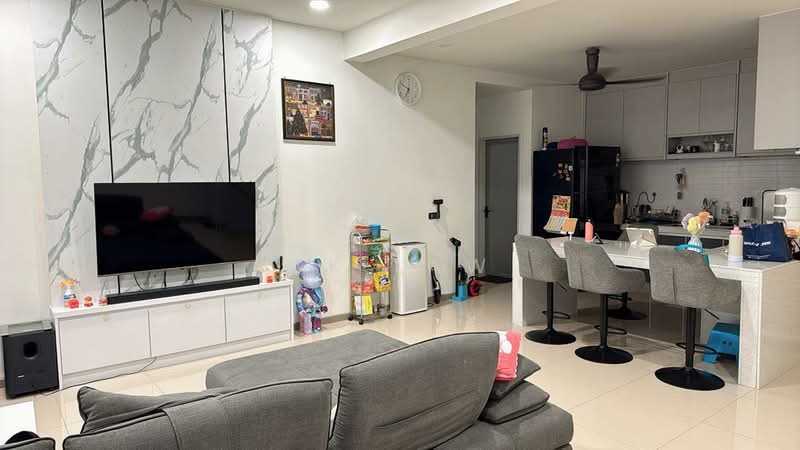 1.5-storey Terraced House for Sale in Taman Akasia (Semenyih) - CK Law - Living Room - PropertyGuru.com.my