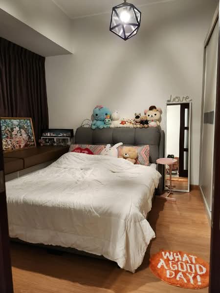 Condominium for Sale at Amberside @ Country Garden Danga Bay - Carson . - Bedroom - PropertyGuru.com.my
