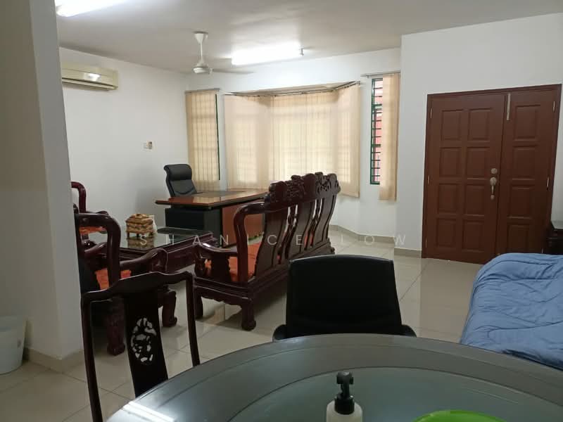 Rumah Teres 2 Tingkat untuk Dijual di Taman Puchong Tekali (Puchong) - Shanice Low - Living Room - PropertyGuru.com.my