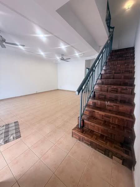 2-storey Terraced House for Sale in Taman Setia Indah (Tebrau) - Hui Hui Lim - Living Room - PropertyGuru.com.my