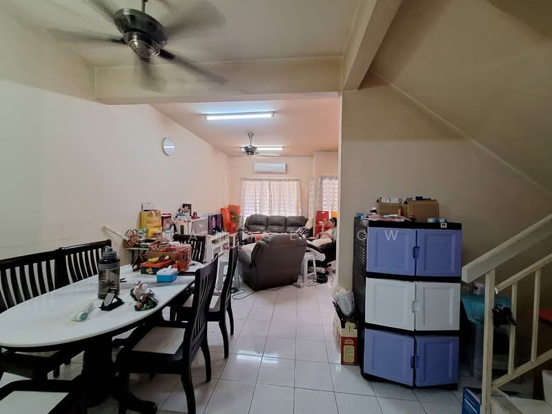 Rumah Teres 2 Tingkat untuk Dijual di Taman Puchong Tekali (Puchong) - Shanice Low - Living Room - PropertyGuru.com.my