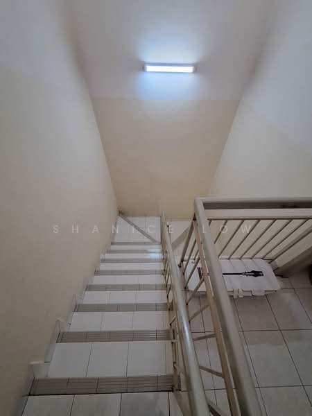 Rumah Teres 2 Tingkat untuk Dijual di Taman Puchong Tekali (Puchong) - Shanice Low - Corridor - PropertyGuru.com.my