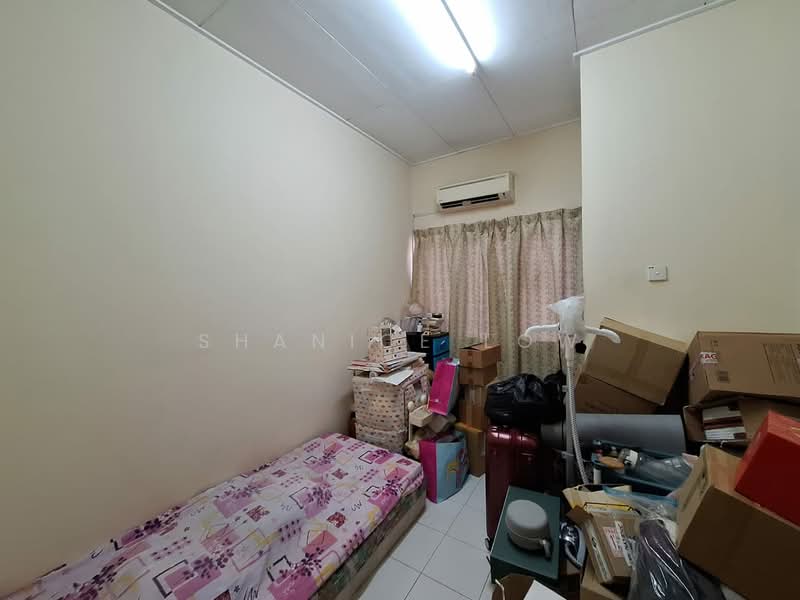 Rumah Teres 2 Tingkat untuk Dijual di Taman Puchong Tekali (Puchong) - Shanice Low - Bedroom - PropertyGuru.com.my
