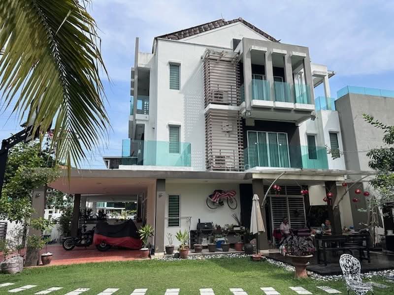 2.5-storey Terraced House for Sale in Subang Heights (Subang Jaya) - CY Wong - Exterior - PropertyGuru.com.my