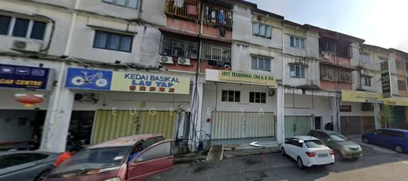 Shop for Sale in Kawasan Perniagaan Desa Ria (Balakong) - Eugene Yap - Exterior - PropertyGuru.com.my