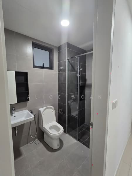 Servis Apartment untuk Dijual di Sunway Belfield - Alice Ngan - Bathroom - PropertyGuru.com.my