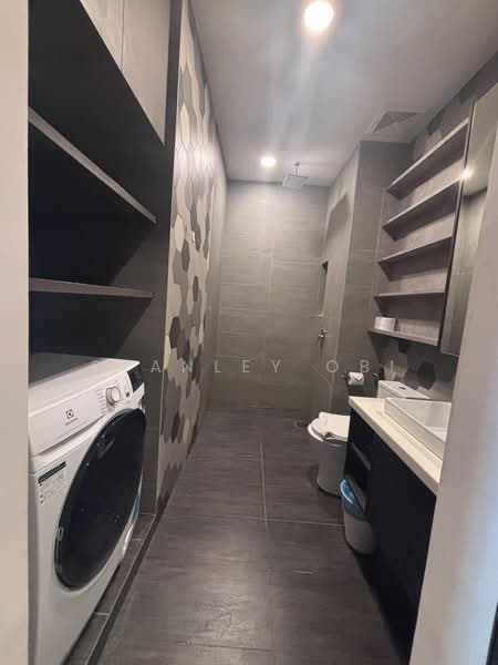 Service Residence for Rent at Ceylonz Suites - Stanley Obi - Bathroom - PropertyGuru.com.my
