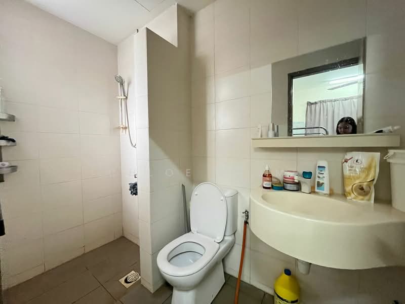 Service Residence for Rent at Platinum Lake PV 21 - Chloe Shum - Bathroom - PropertyGuru.com.my