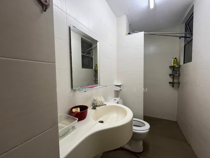 Service Residence for Rent at Platinum Lake PV 21 - Chloe Shum - Bathroom - PropertyGuru.com.my