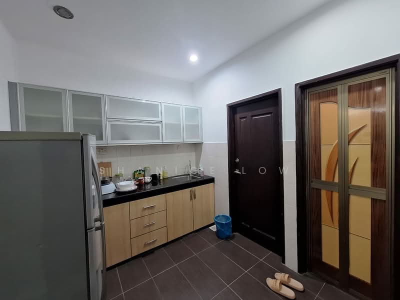 Rumah Teres 2 Tingkat untuk Dijual di Taman Puchong Tekali (Puchong) - Shanice Low - Kitchen - PropertyGuru.com.my