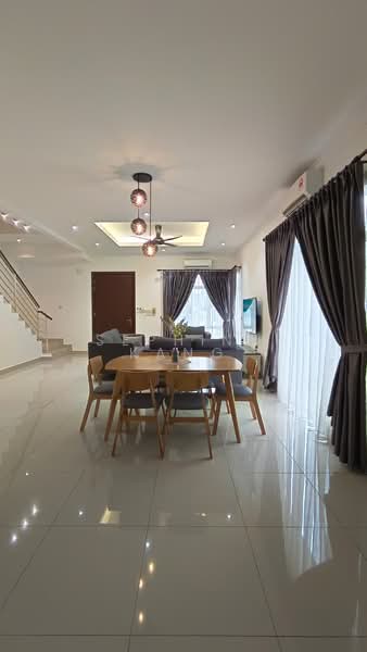 Rumah Berkembar untuk Disewa di Rawang (Selangor) - Sephine Kang - Living Room - PropertyGuru.com.my