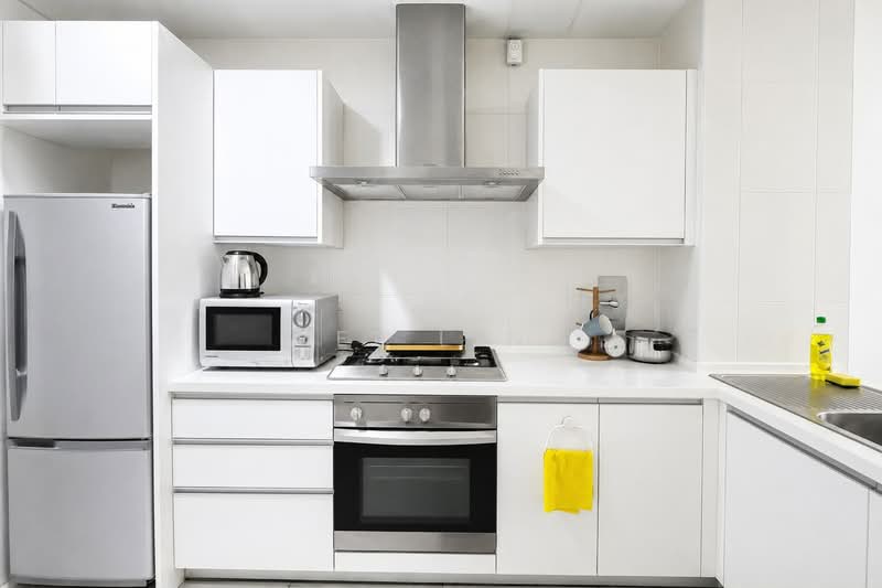 Servis Apartment untuk Disewa di Solaris Dutamas - Wei Ling - Kitchen - PropertyGuru.com.my